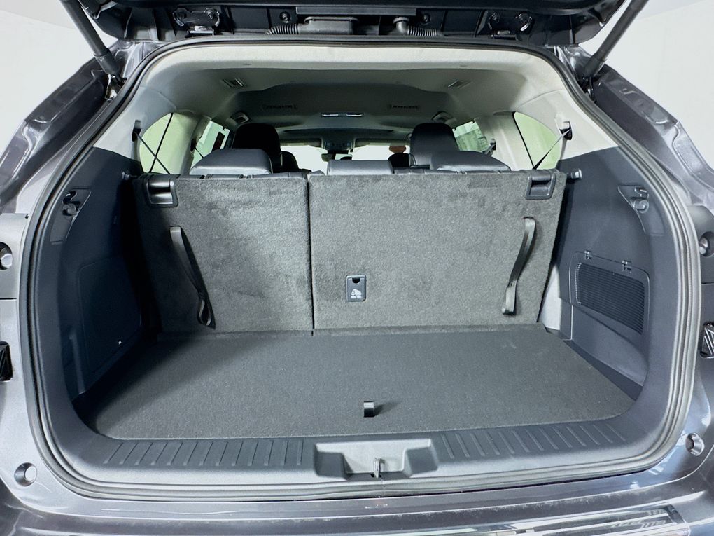 Used 2025 Toyota Highlander SUV