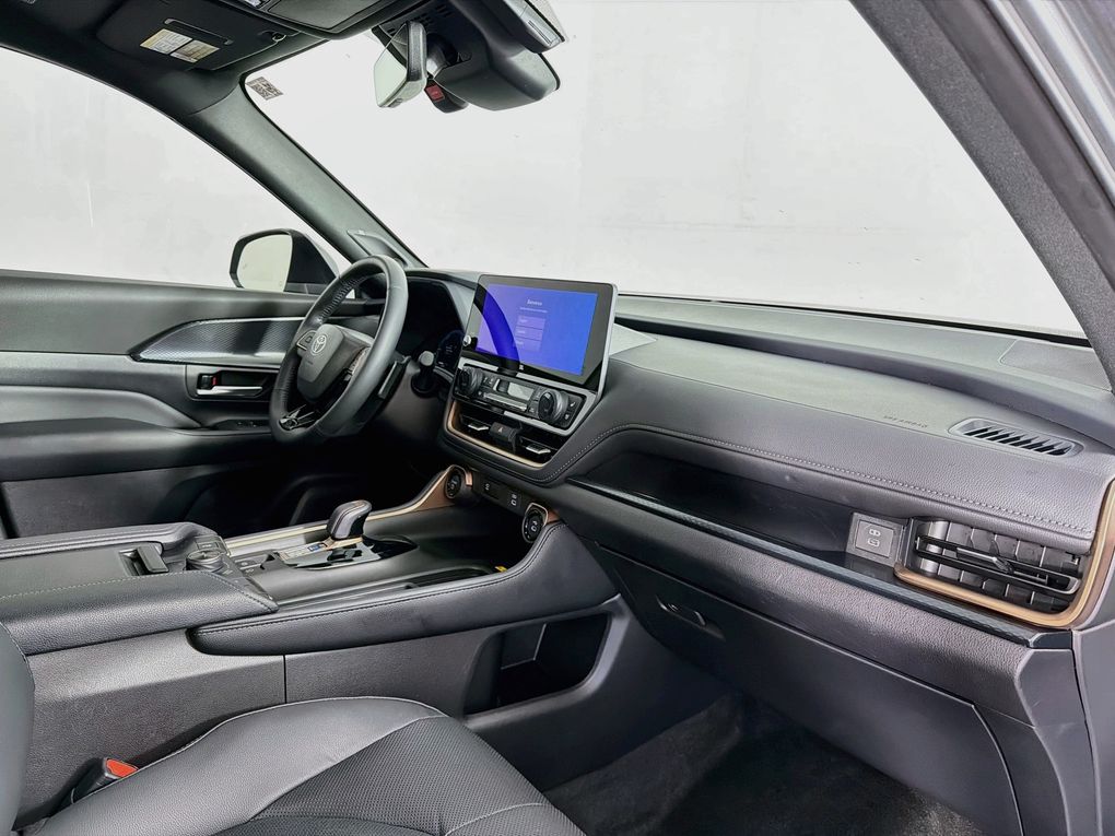 Used 2025 Toyota Grand Highlander Hybrid SUV