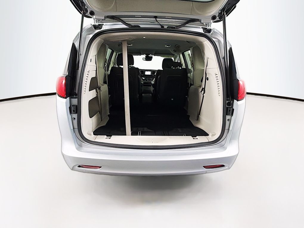 Used 2023 Chrysler Voyager Van