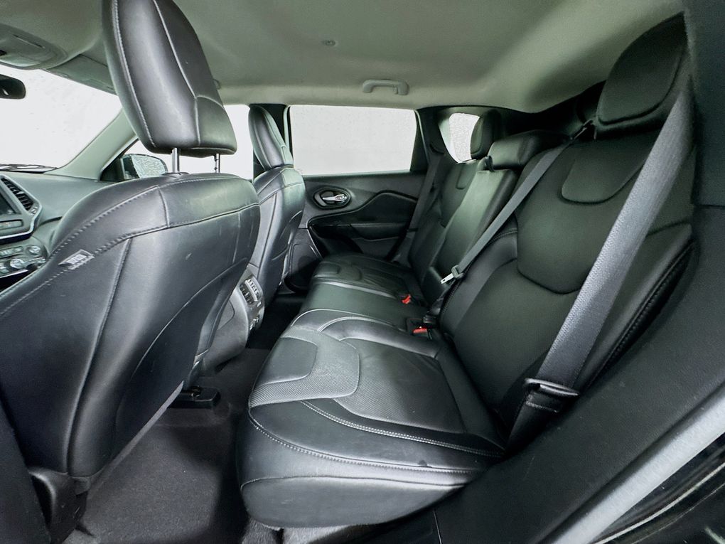 Used 2023 Jeep Cherokee SUV