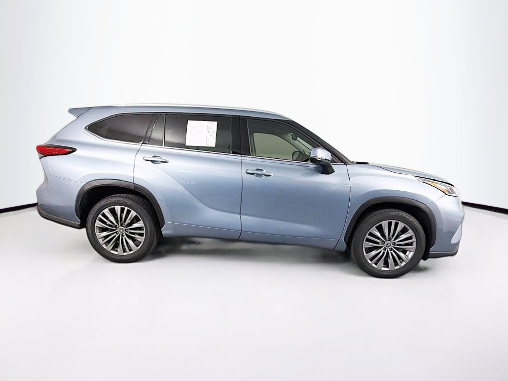 Used 2021 Toyota Highlander SUV