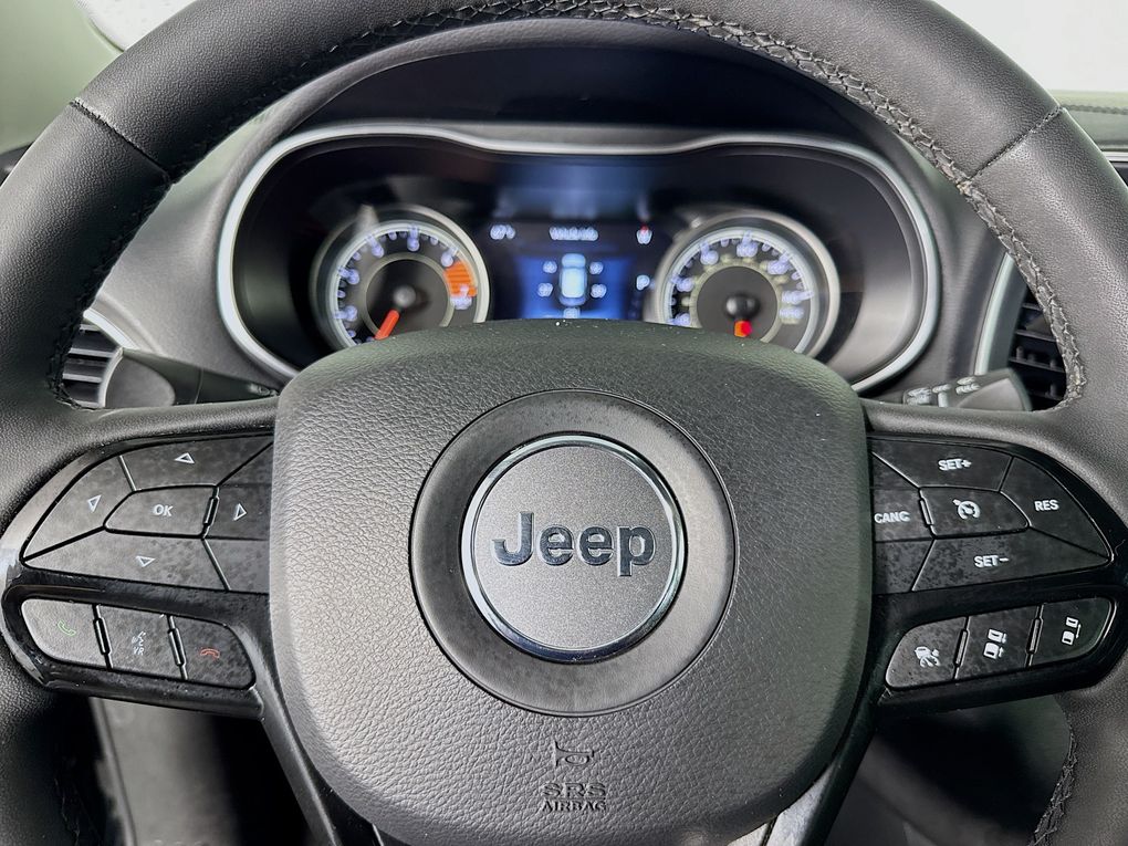 Used 2023 Jeep Cherokee SUV