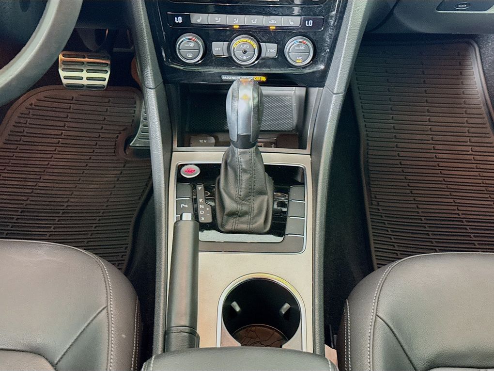 Used 2022 Volkswagen Passat Sedan