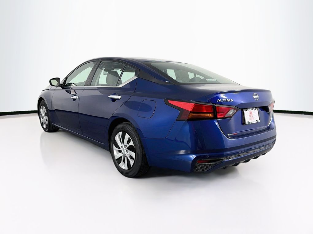 Used 2024 Nissan Altima Sedan