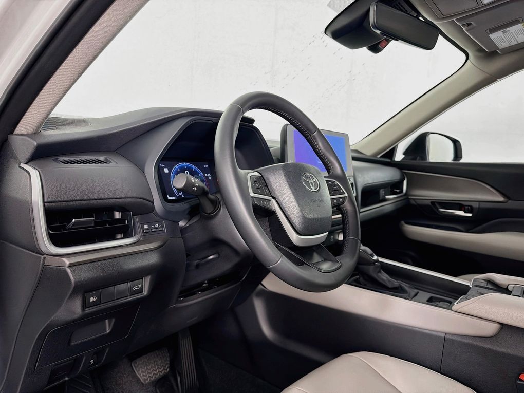 Used 2025 Toyota Grand Highlander SUV