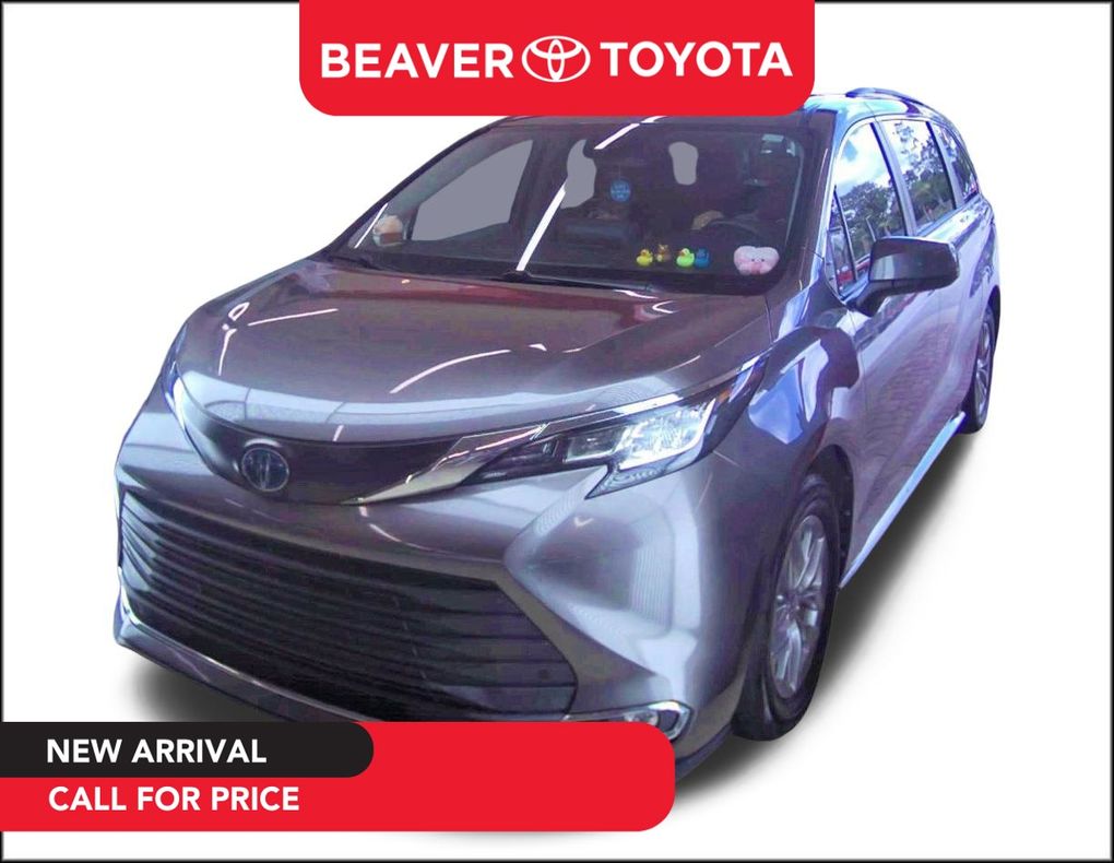 2023 Toyota Sienna XLE