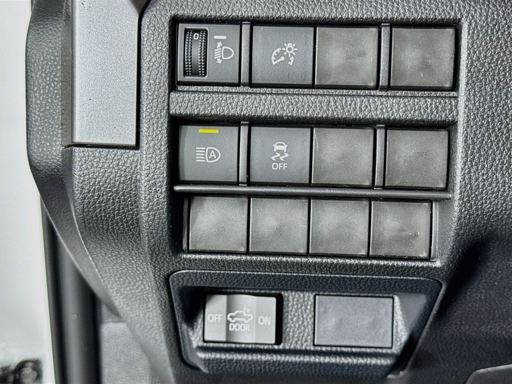 2026 Toyota Tacoma SR5 - Photo 14