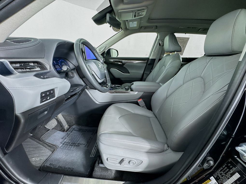 Used 2024 Toyota Highlander SUV
