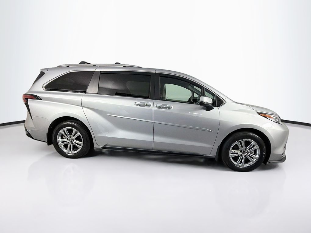 Used 2023 Toyota Sienna Van