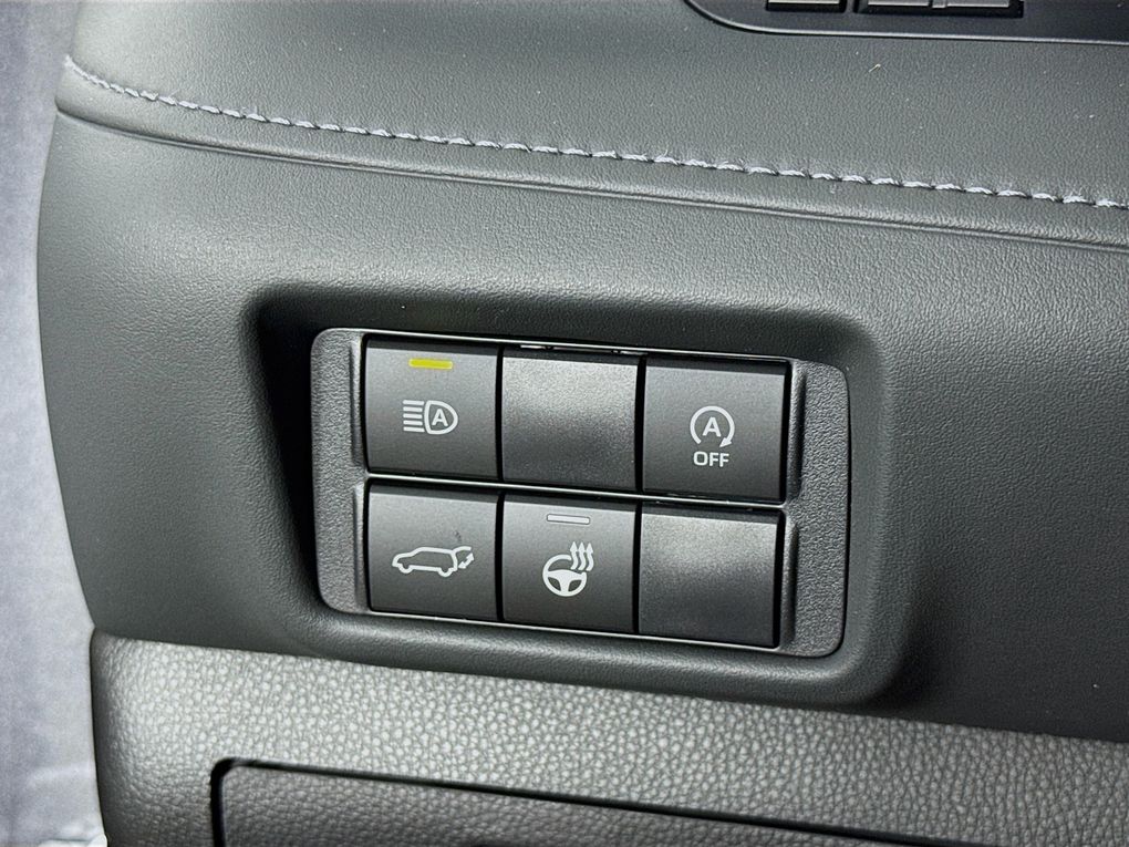 Used 2025 Toyota Highlander SUV