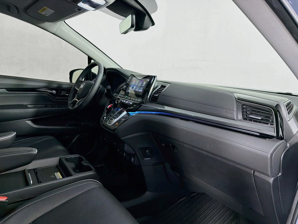 Used 2024 Honda Odyssey Van
