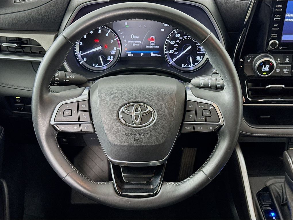 Used 2021 Toyota Highlander SUV