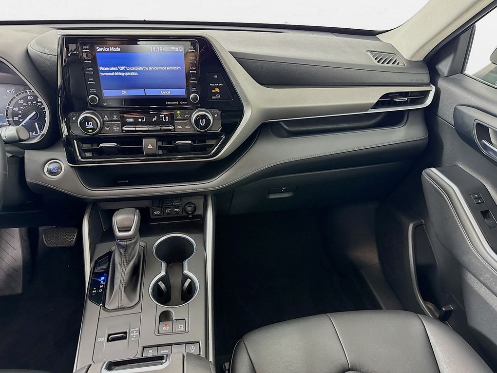 Used 2021 Toyota Highlander SUV