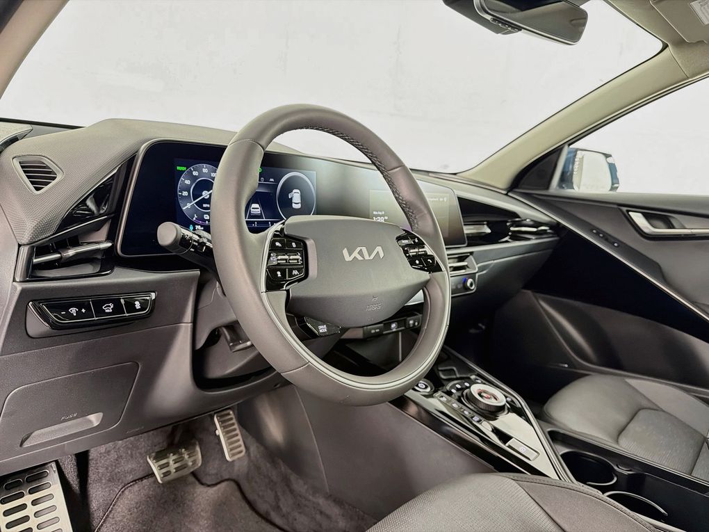 Used 2025 Kia Niro EV SUV