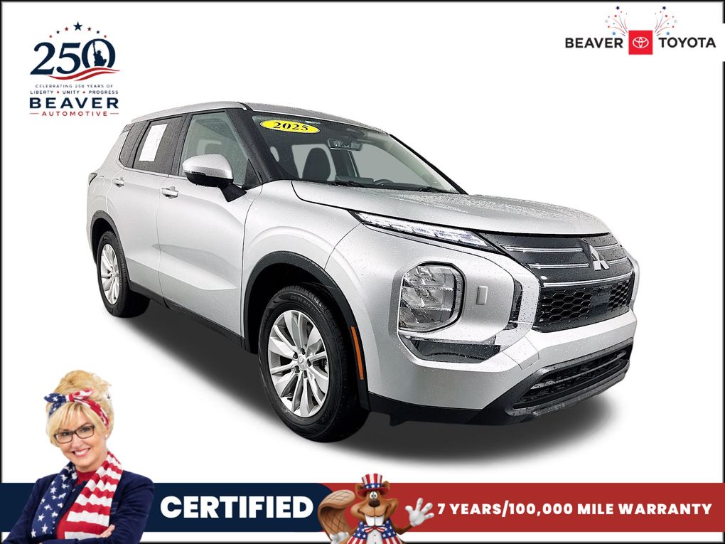Alloy Silver Metallic 2025 Mitsubishi Outlander SUV / Crossover Front-Wheel Drive Continuously Variable Transmission
