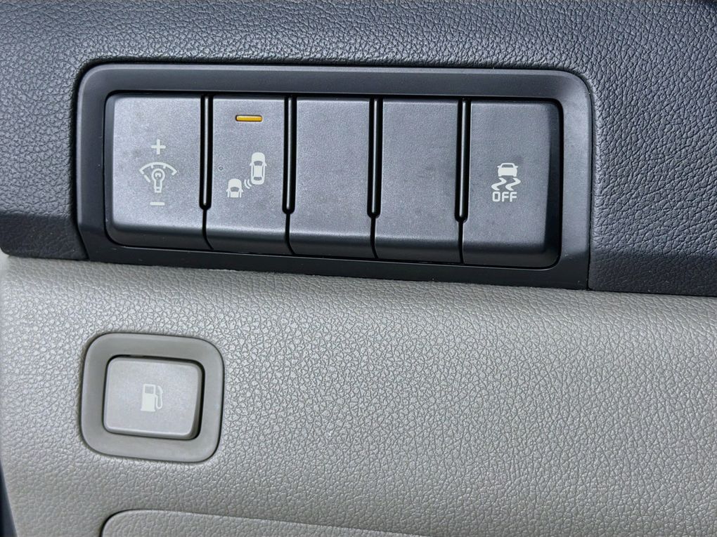 Used 2021 Kia Sedona Van