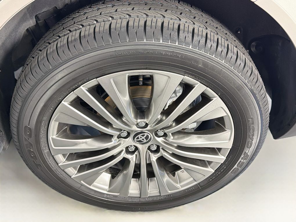 Used 2022 Toyota Venza SUV