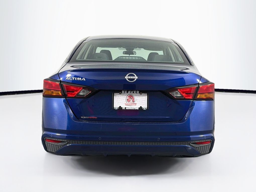 Used 2024 Nissan Altima Sedan
