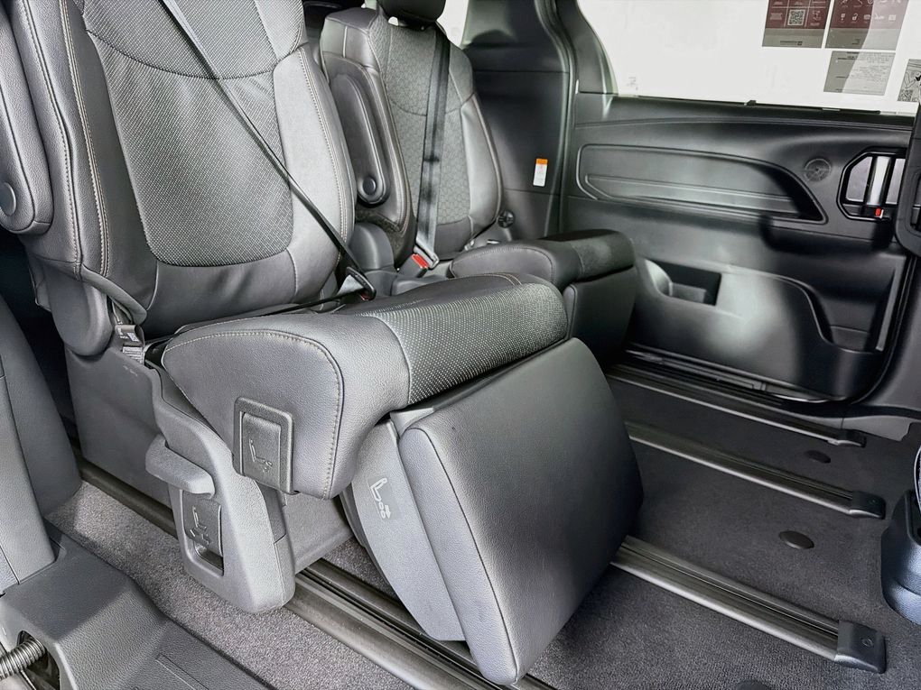 New 2026 Toyota Sienna Van