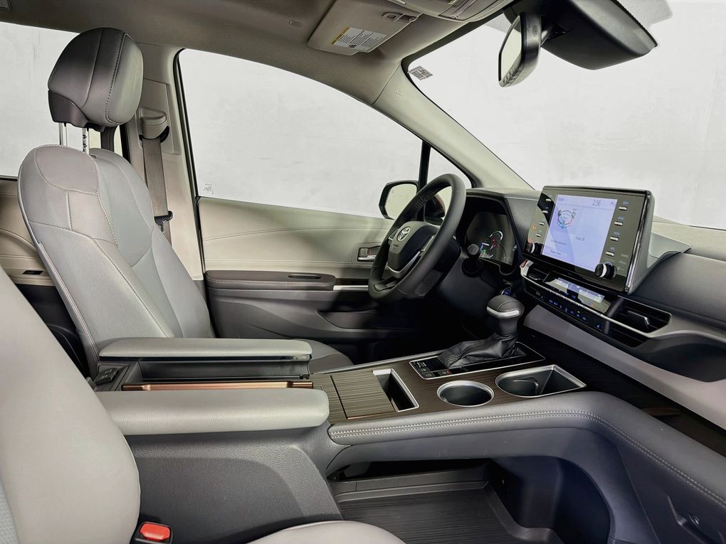 Used 2021 Toyota Sienna Van