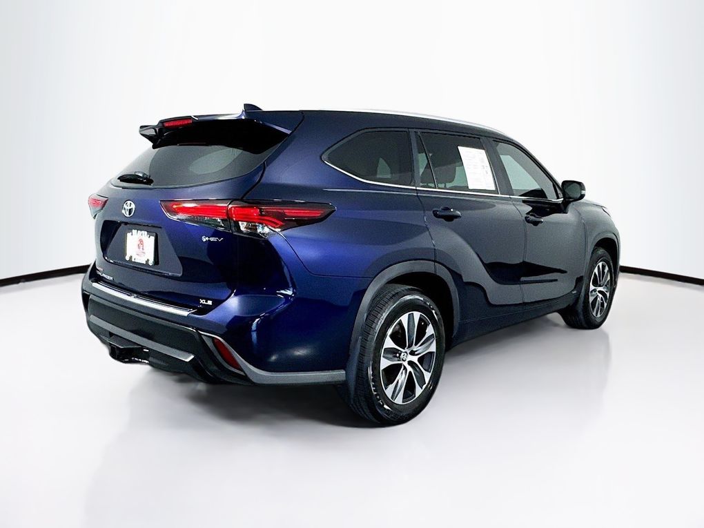 Used 2025 Toyota Highlander Hybrid SUV