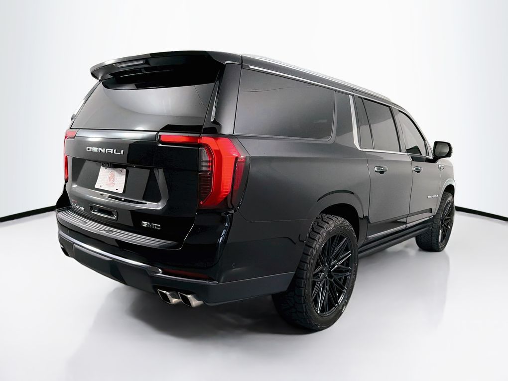 Used 2025 GMC Yukon XL SUV