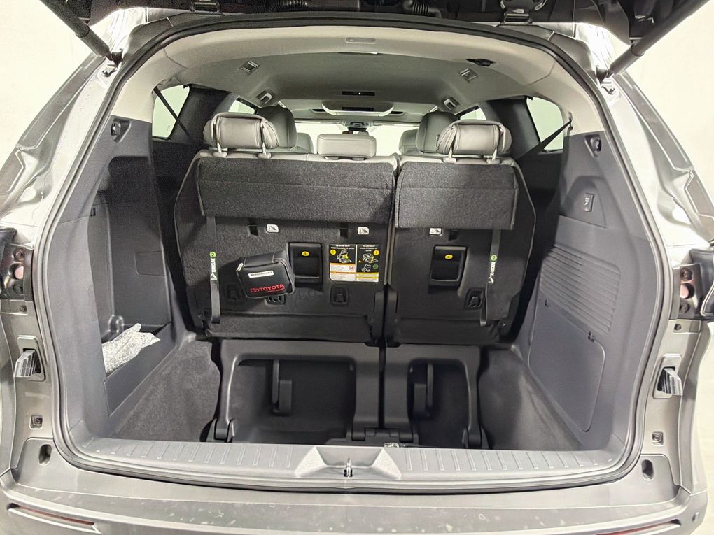 New 2026 Toyota Sienna Van