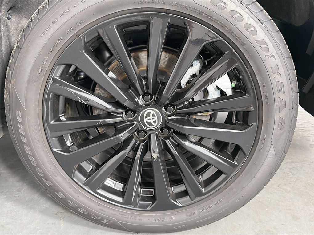Used 2025 Toyota Highlander SUV