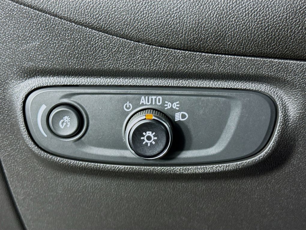 Used 2023 Chevrolet Equinox SUV