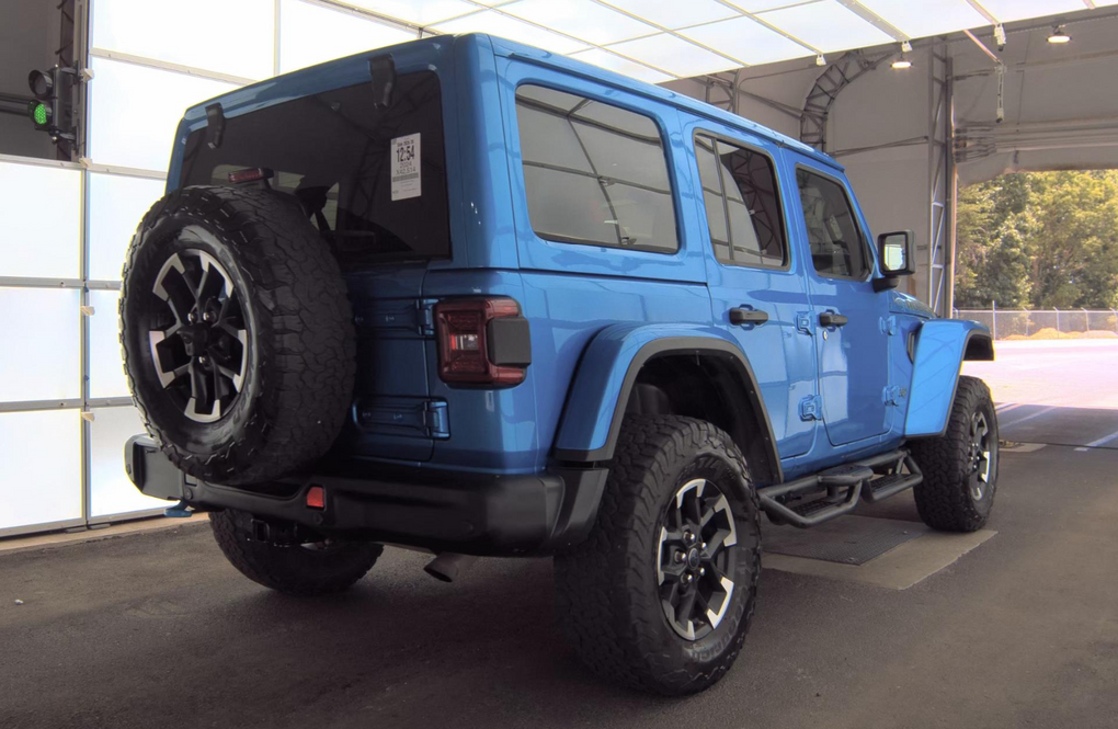 Used 2024 Jeep Wrangler SUV