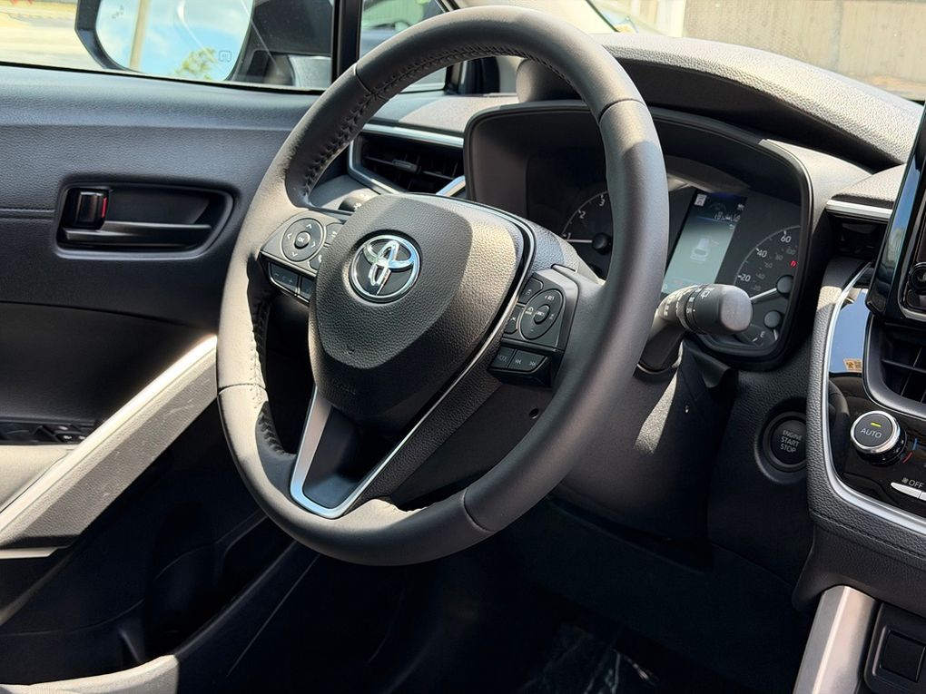 Used 2024 Toyota Corolla Cross SUV