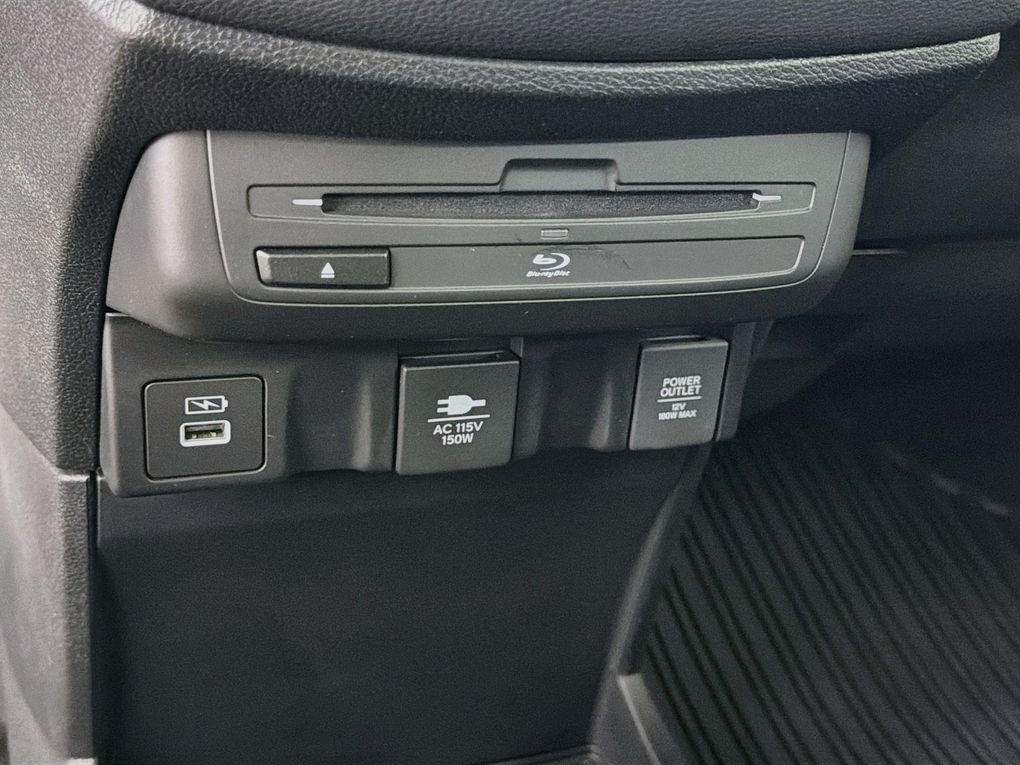 Used 2024 Honda Odyssey Van
