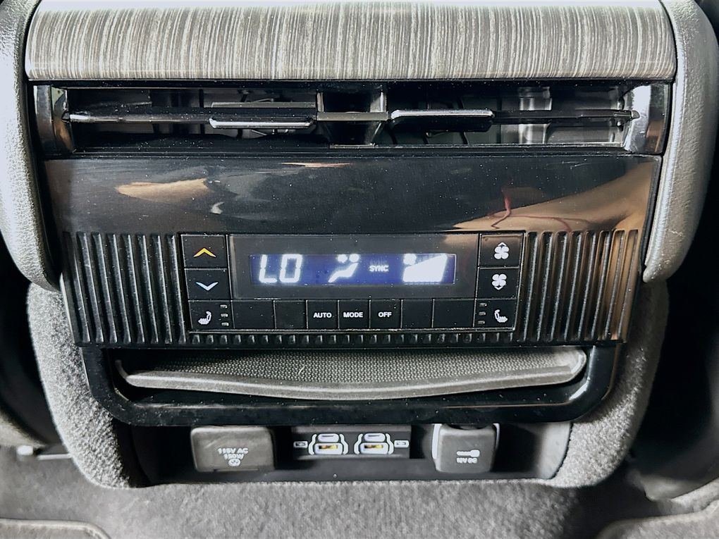 Used 2023 Jeep Wagoneer L SUV