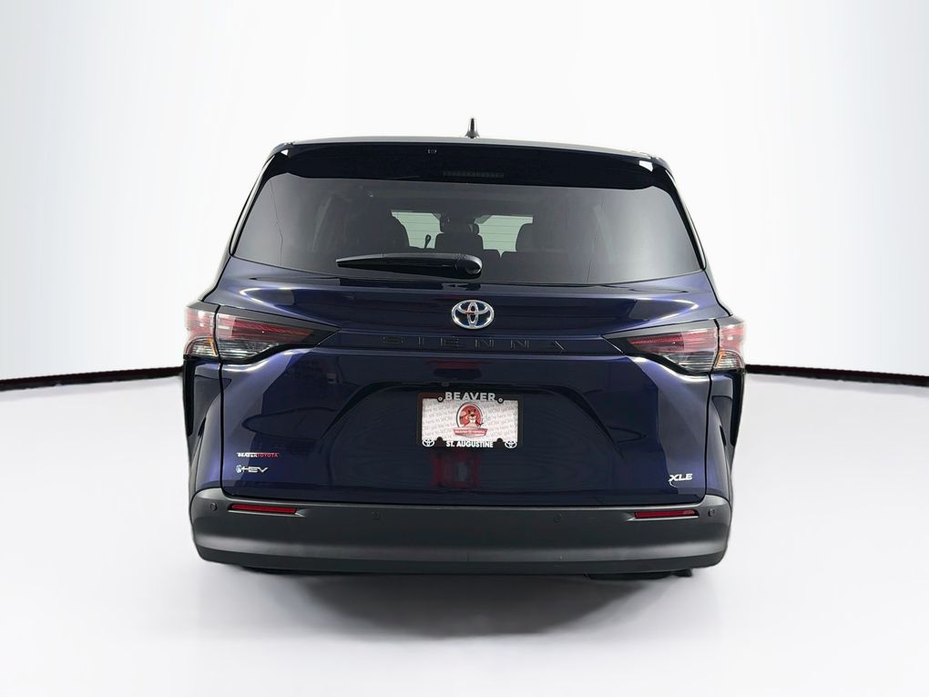 Used 2025 Toyota Sienna Van
