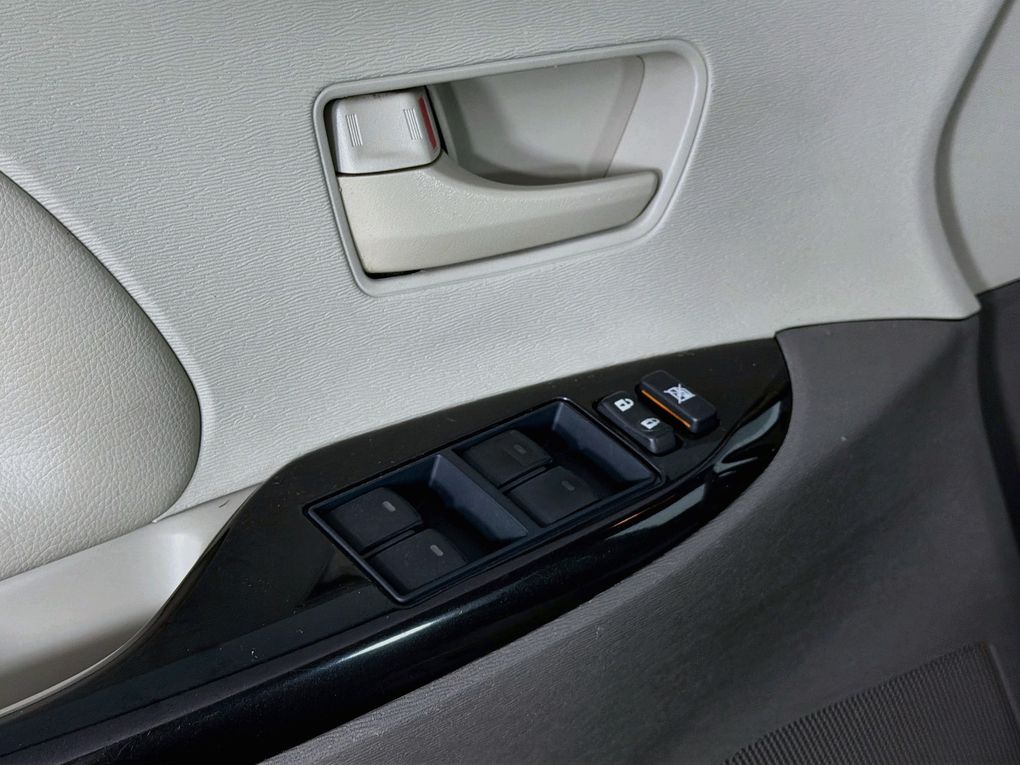 Used 2014 Toyota Sienna Van