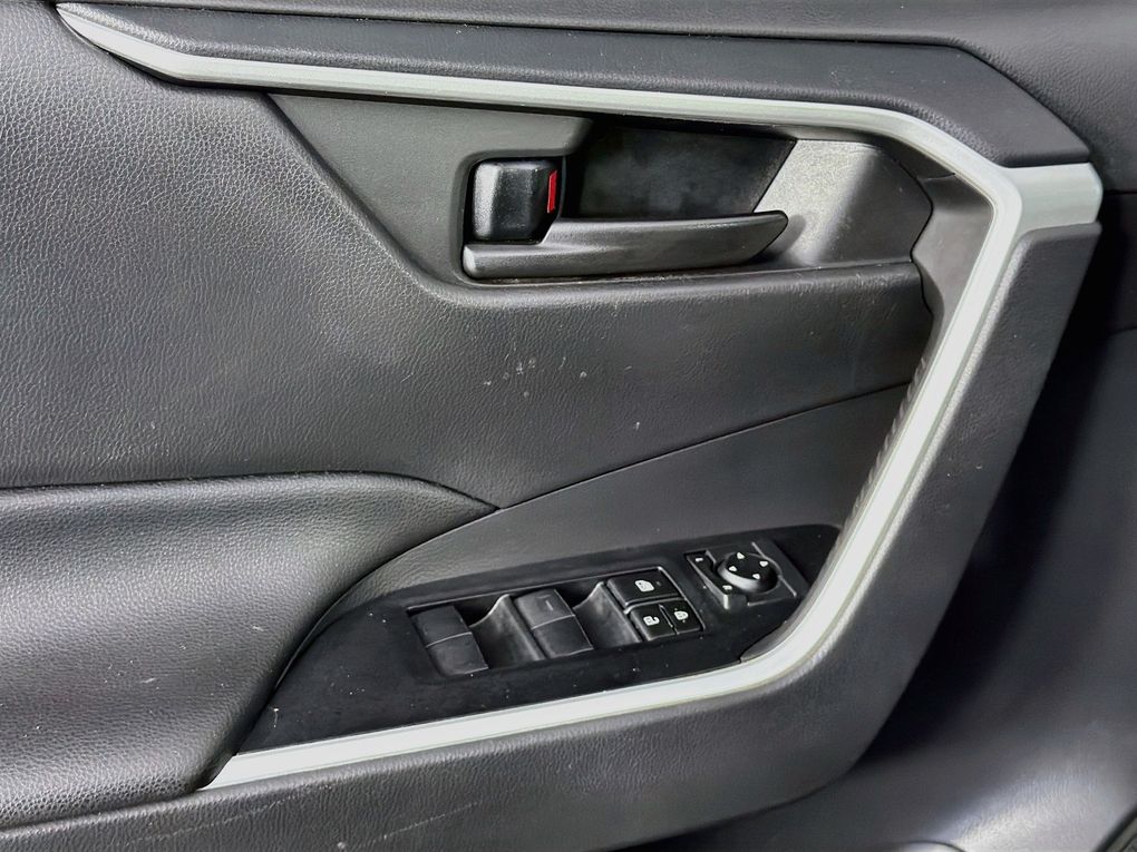 Used 2021 Toyota RAV4 SUV