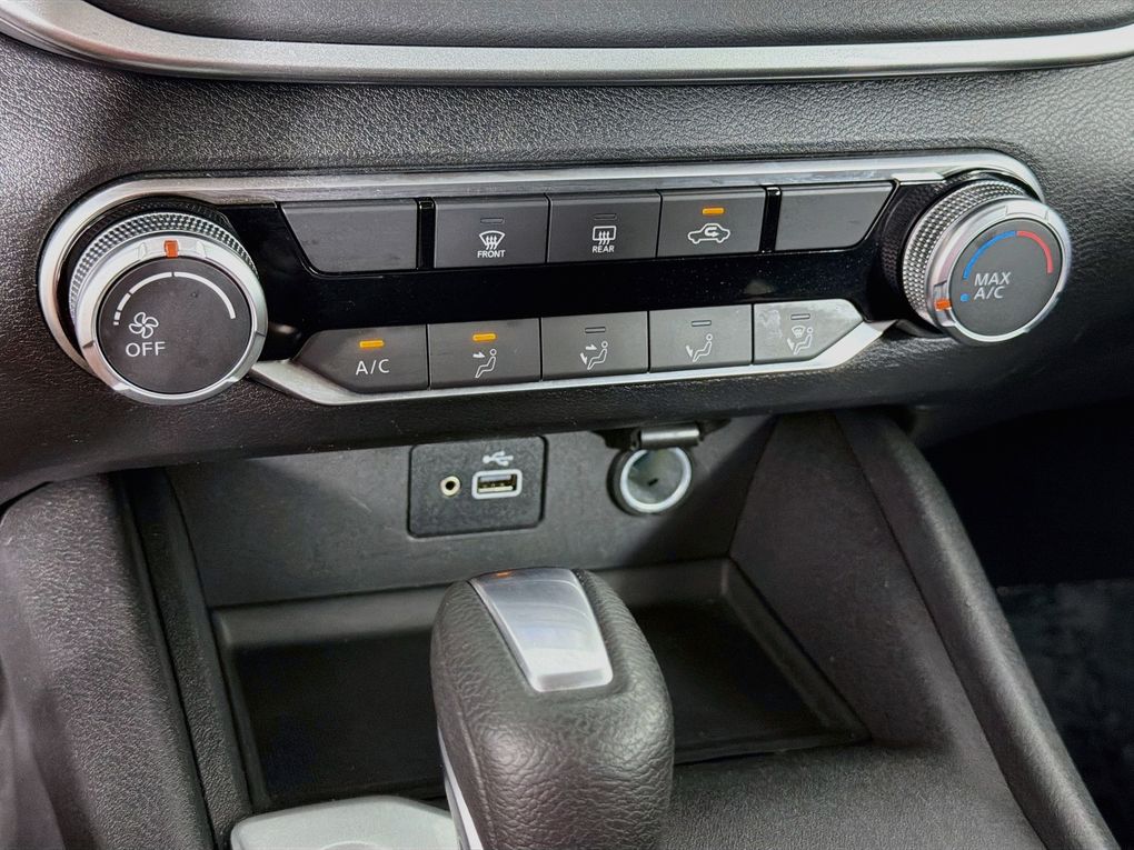 Used 2024 Nissan Altima Sedan