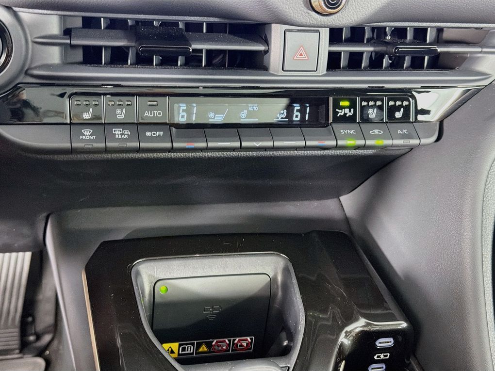 Used 2025 Toyota Crown Signia SUV