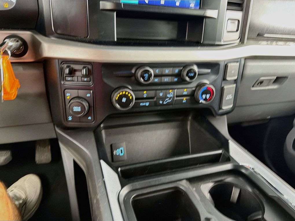 Used 2023 Ford F-350SD Truck