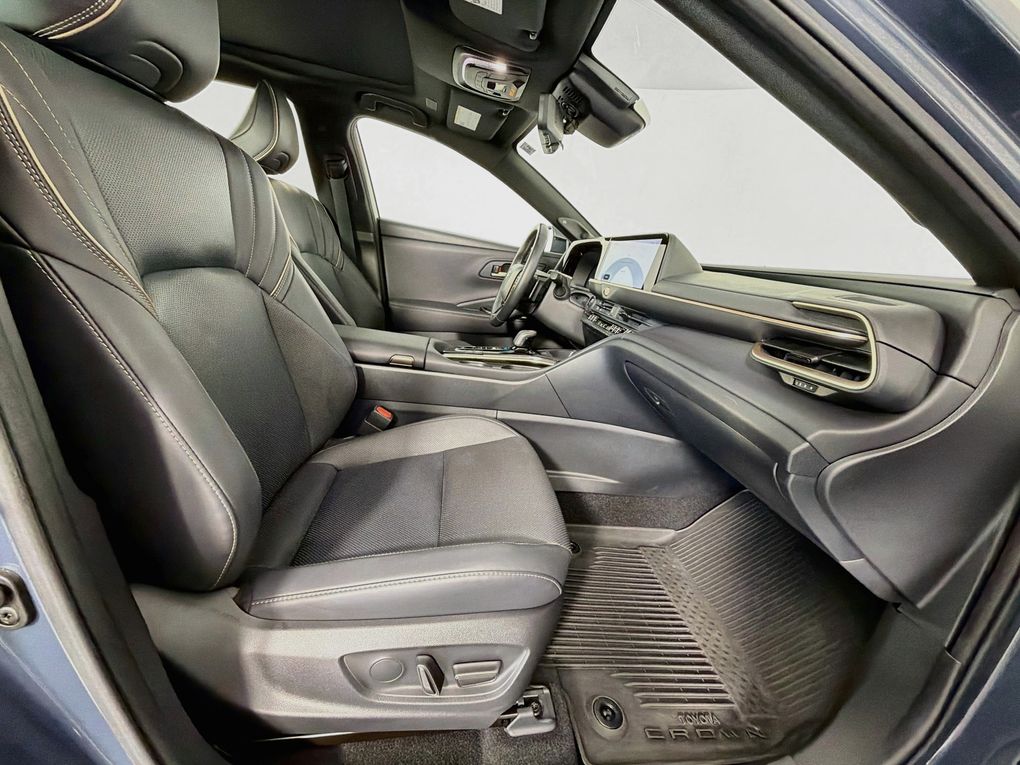 Used 2025 Toyota Crown Signia SUV