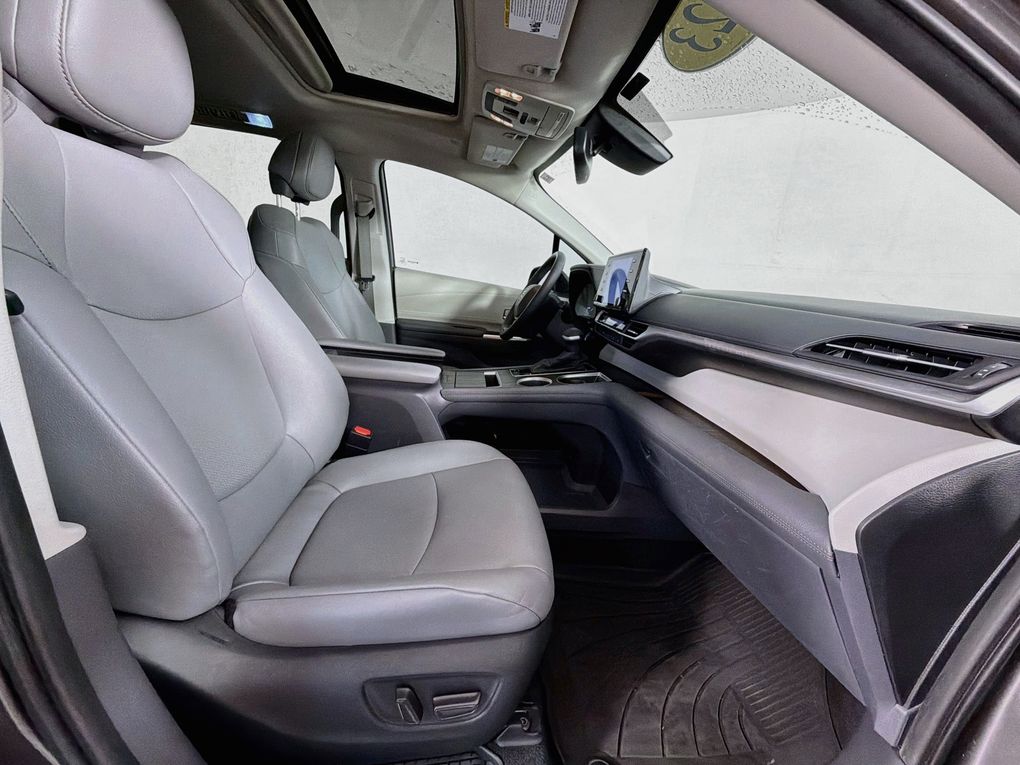 Used 2023 Toyota Sienna Van