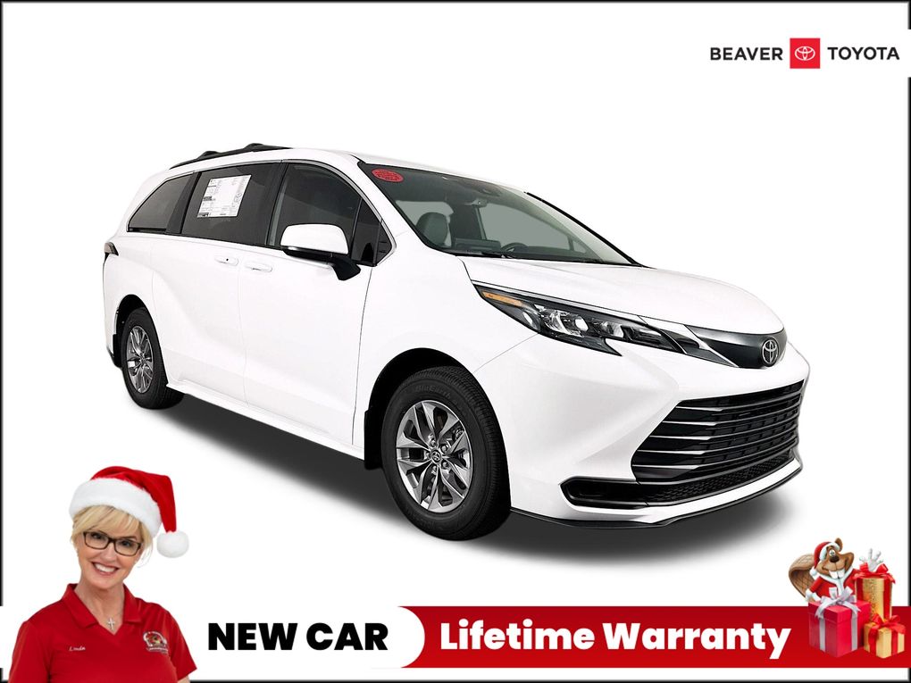 2026 Toyota Sienna LE 8-Passenger AWD
