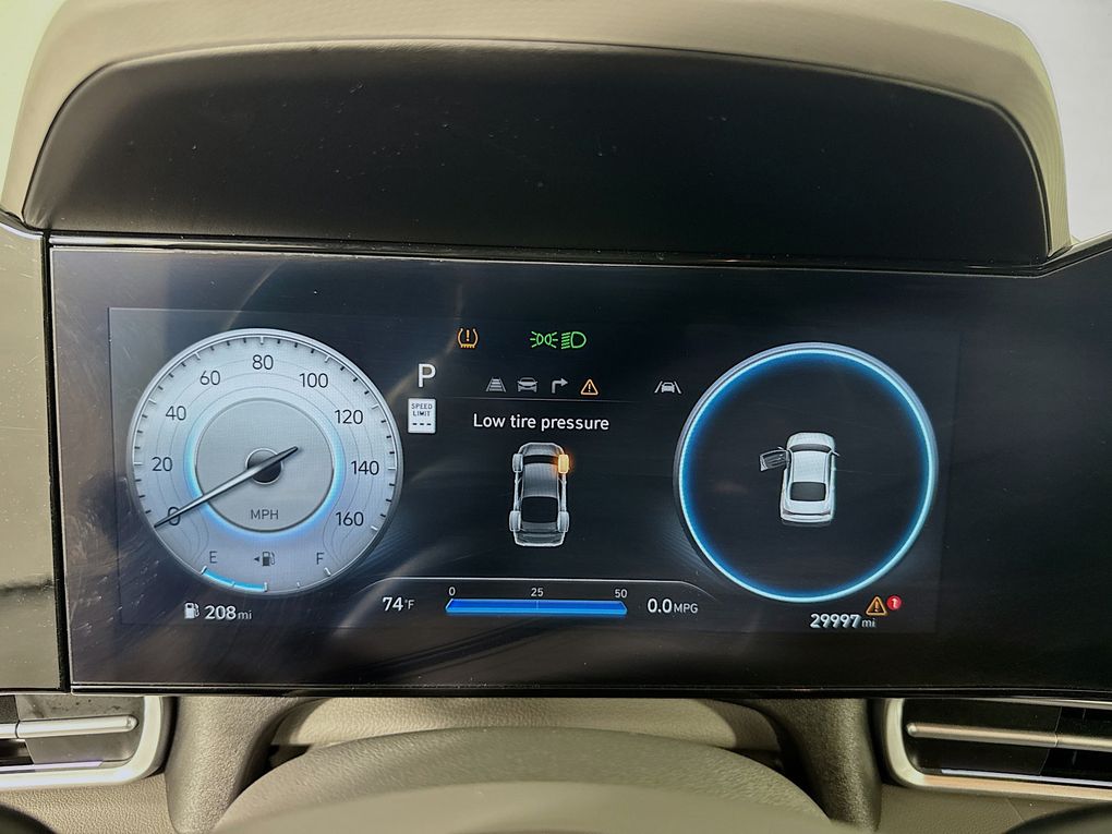 Used 2024 Hyundai Elantra Sedan