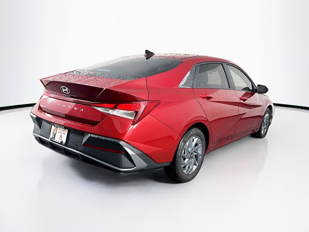 Used 2024 Hyundai Elantra Sedan