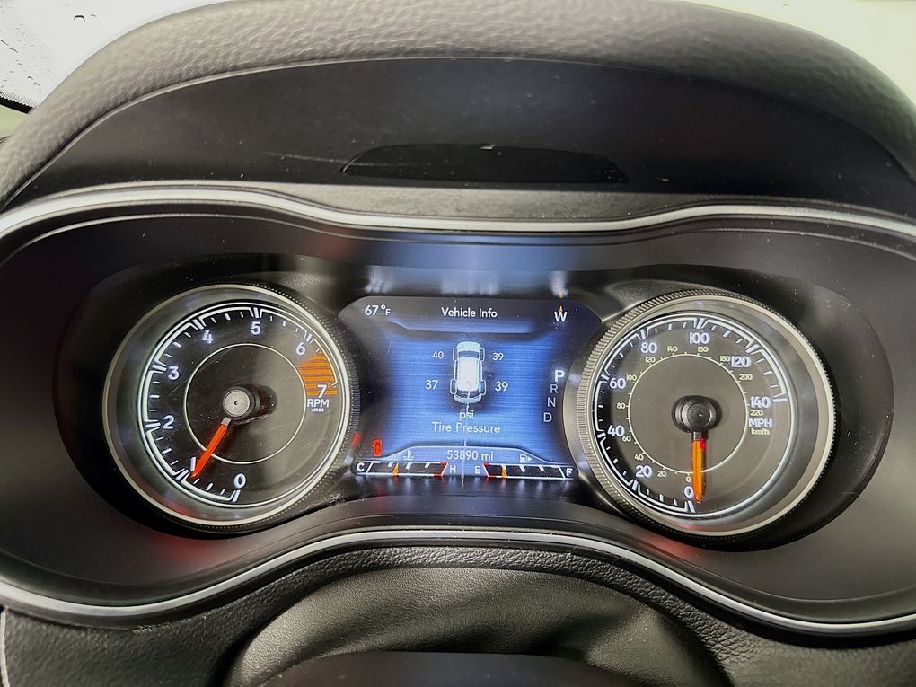 Used 2023 Jeep Cherokee SUV
