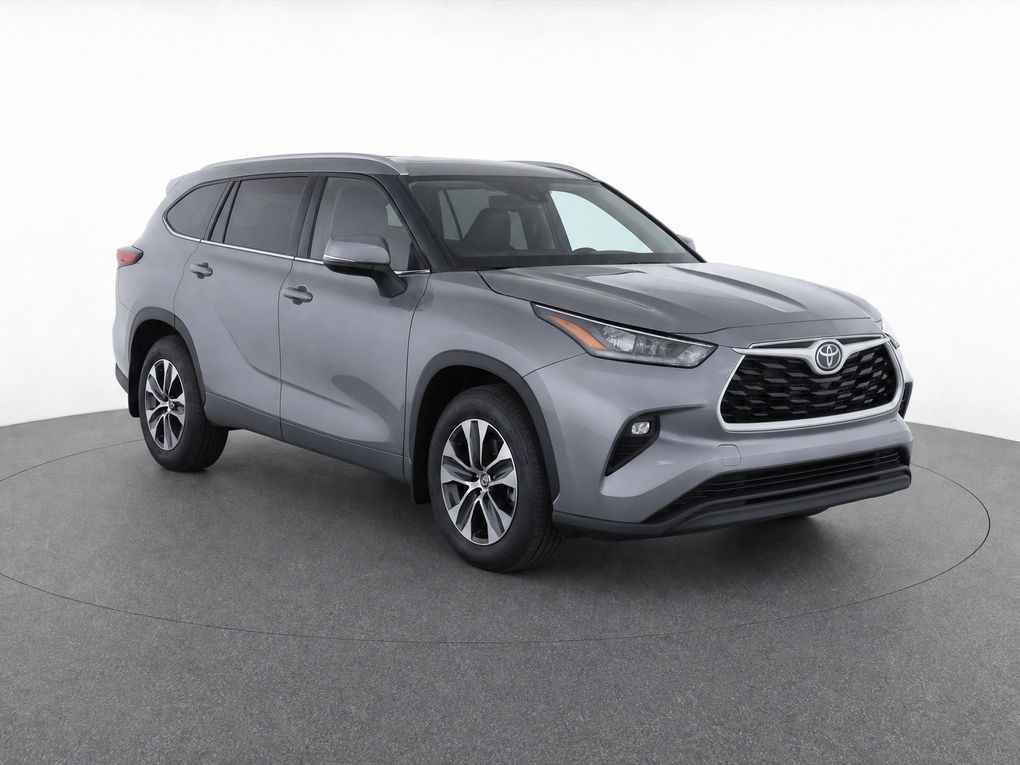 Used 2025 Toyota Highlander Hybrid SUV