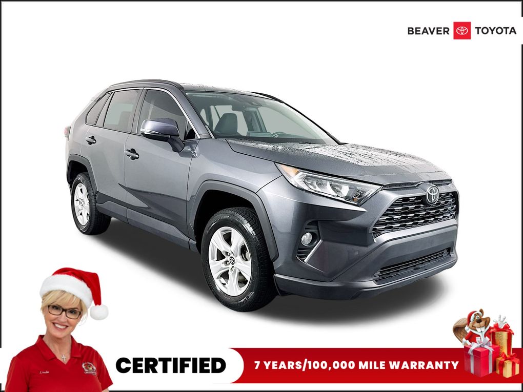 2021 Toyota RAV4 XLE's photo