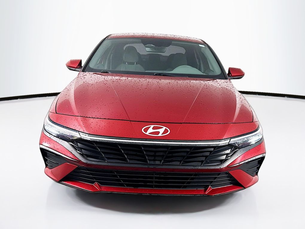 Used 2024 Hyundai Elantra Sedan