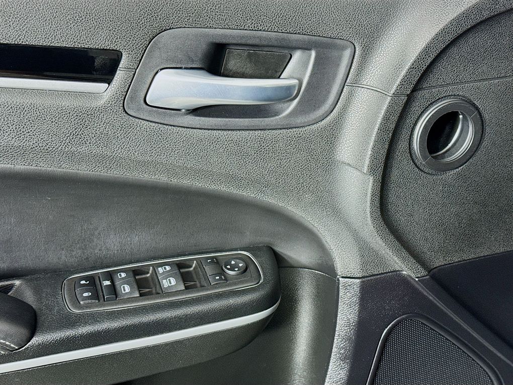 Used 2023 Chrysler 300 Sedan