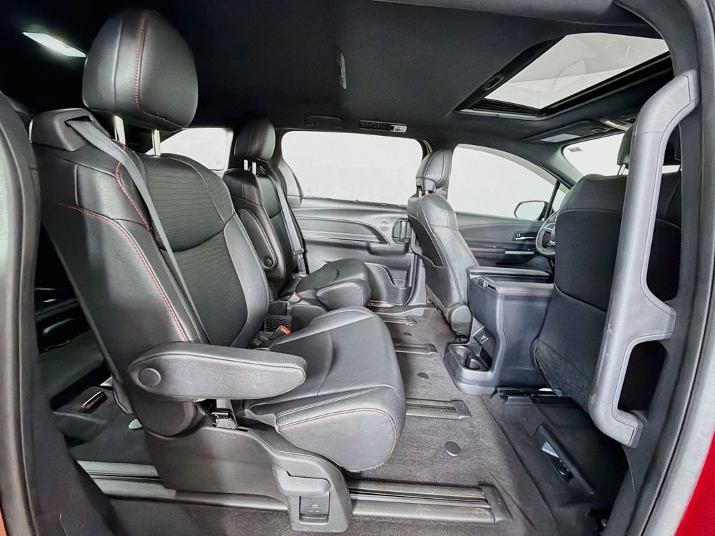 Used 2025 Toyota Sienna Van